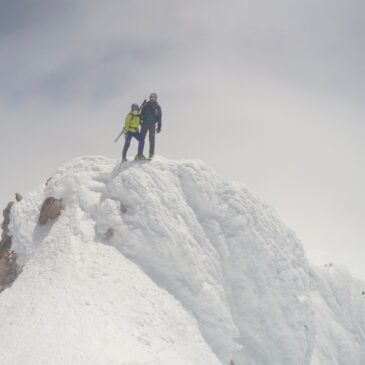Spring Volcano Skiing – Mt Shasta